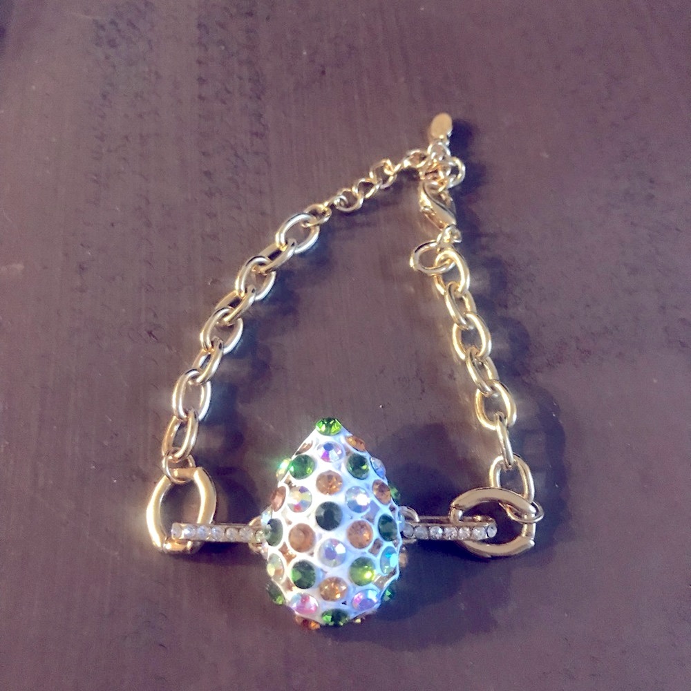 Gold Tone Bracelet - Picture 2 of 4